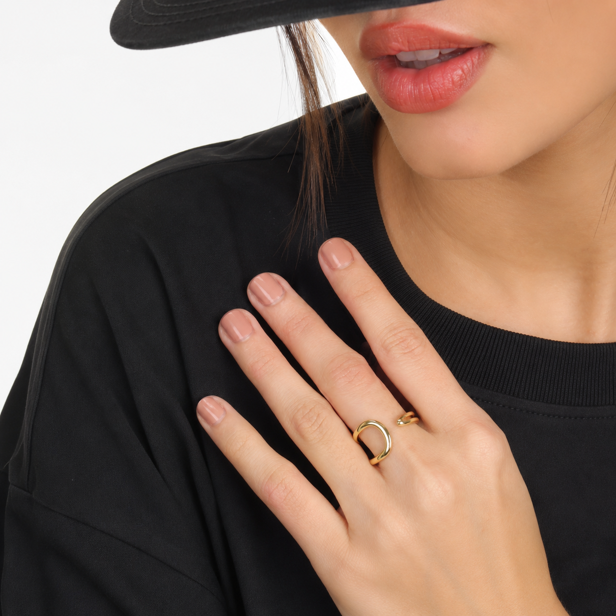 Looped Ring