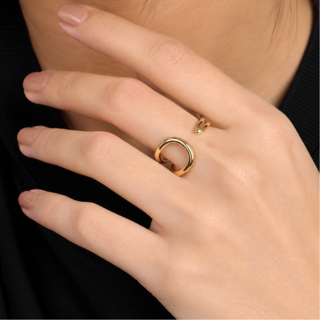 Looped Ring